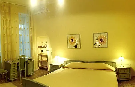 לינה וארוחת בוקר Sunflower קייב